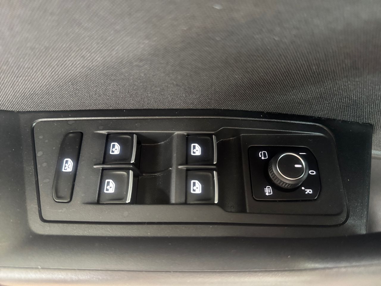 Volkswagen T-Roc ADVANCE 2.0 TDI 110 KW 150 CV DSG - Foto 2