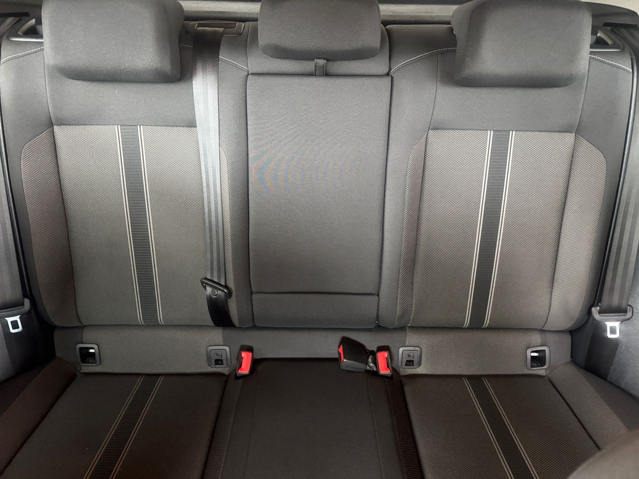 Volkswagen T-Roc ADVANCE 2.0 TDI 110 KW 150 CV DSG - Foto 2