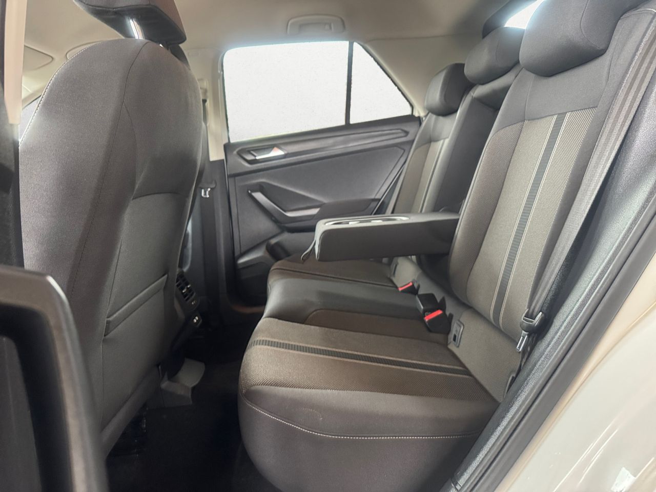 Volkswagen T-Roc ADVANCE 2.0 TDI 110 KW 150 CV DSG - Foto 2