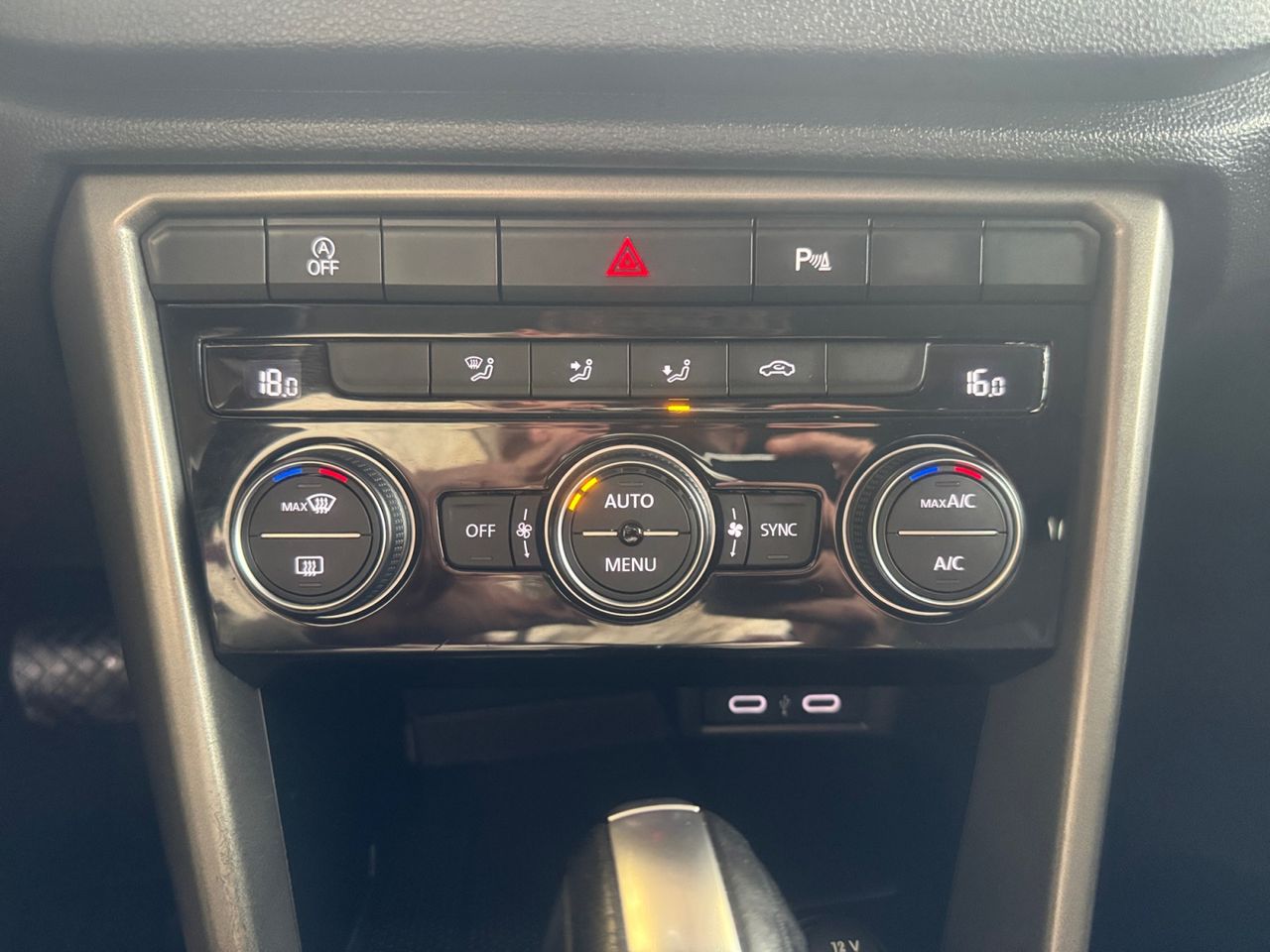 Volkswagen T-Roc ADVANCE 2.0 TDI 110 KW 150 CV DSG - Foto 2