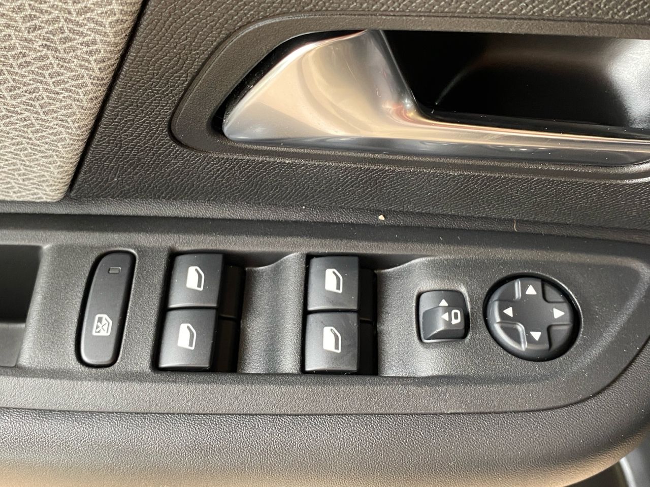 Citroën C4 BLUE HDI 110 CV FEEL PACK - Foto 2