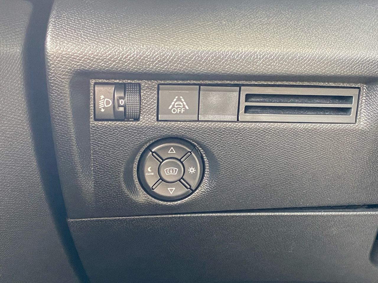 Citroën C4 BLUE HDI 110 CV FEEL PACK - Foto 2