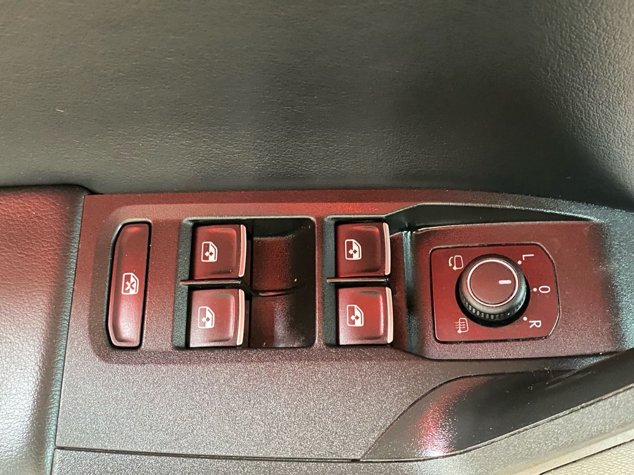 Seat Leon SP 1.5 e TSI DSG SS FR 150 CV - Foto 2