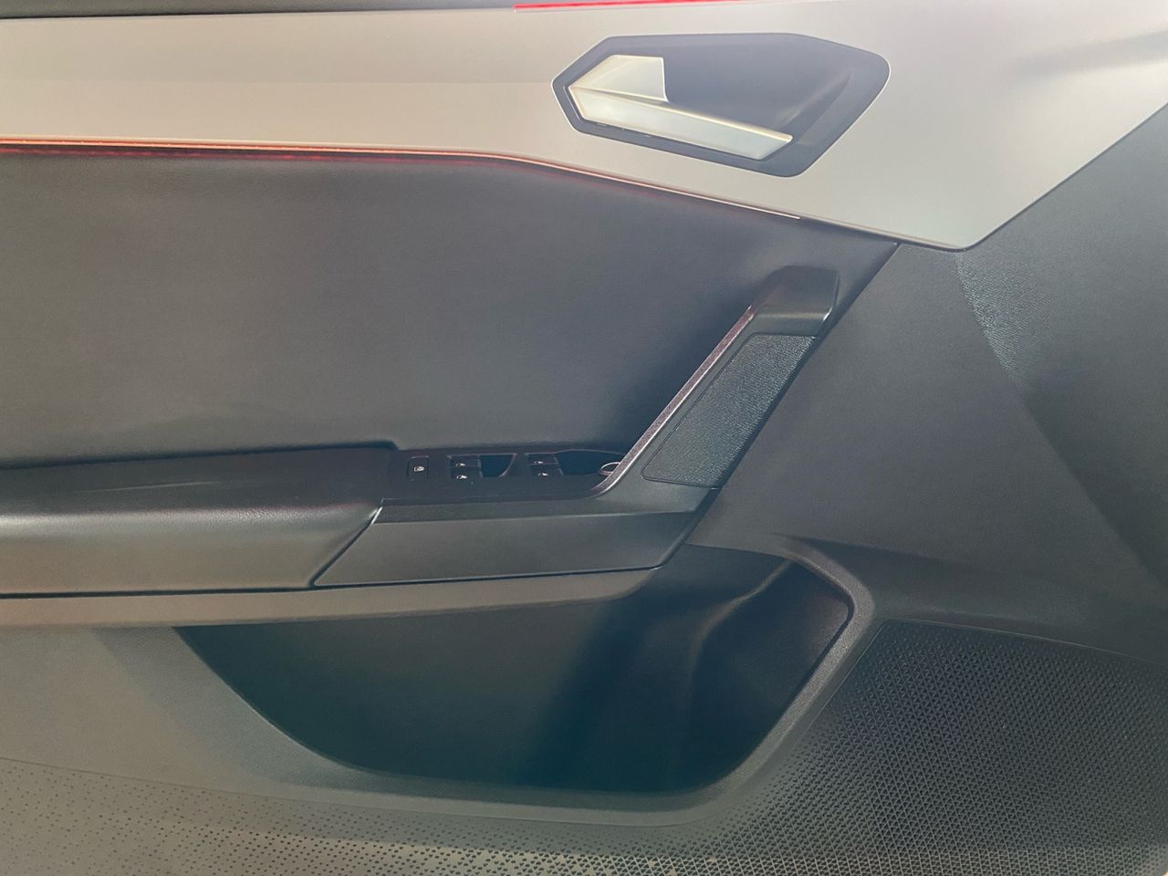 Seat Leon SP 1.5 e TSI DSG SS FR 150 CV - Foto 2