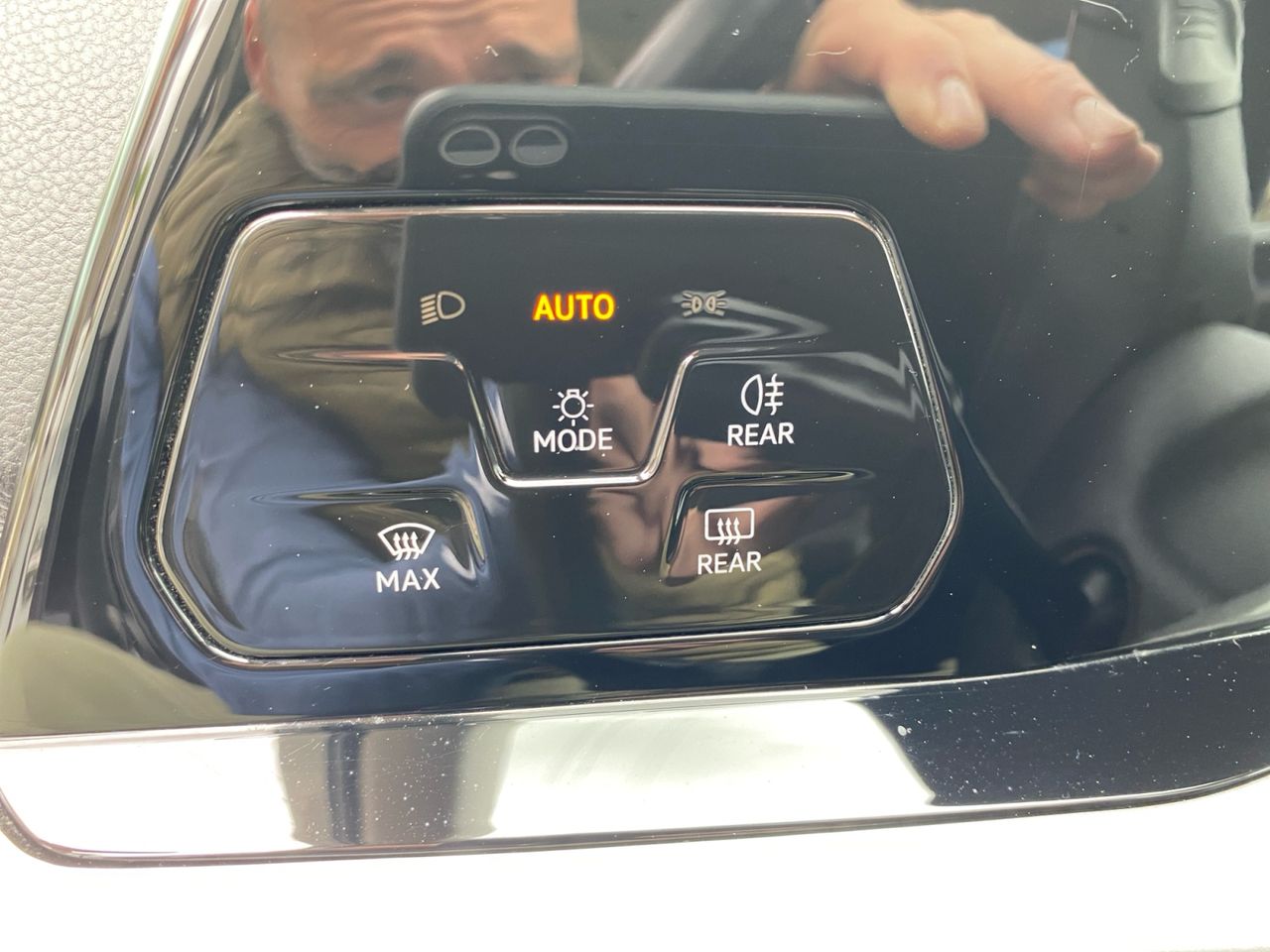 Volkswagen Golf 2.0 TDI 85 KW 115 CV - Foto 2