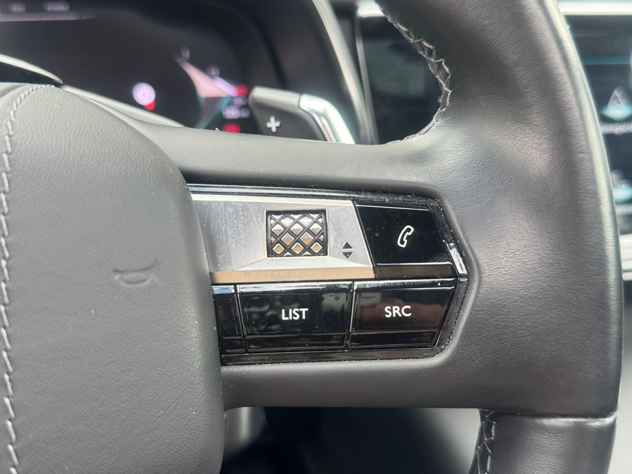 DS DS 7 E TENSE 4X4 300 LA PREMIERE - Foto 2