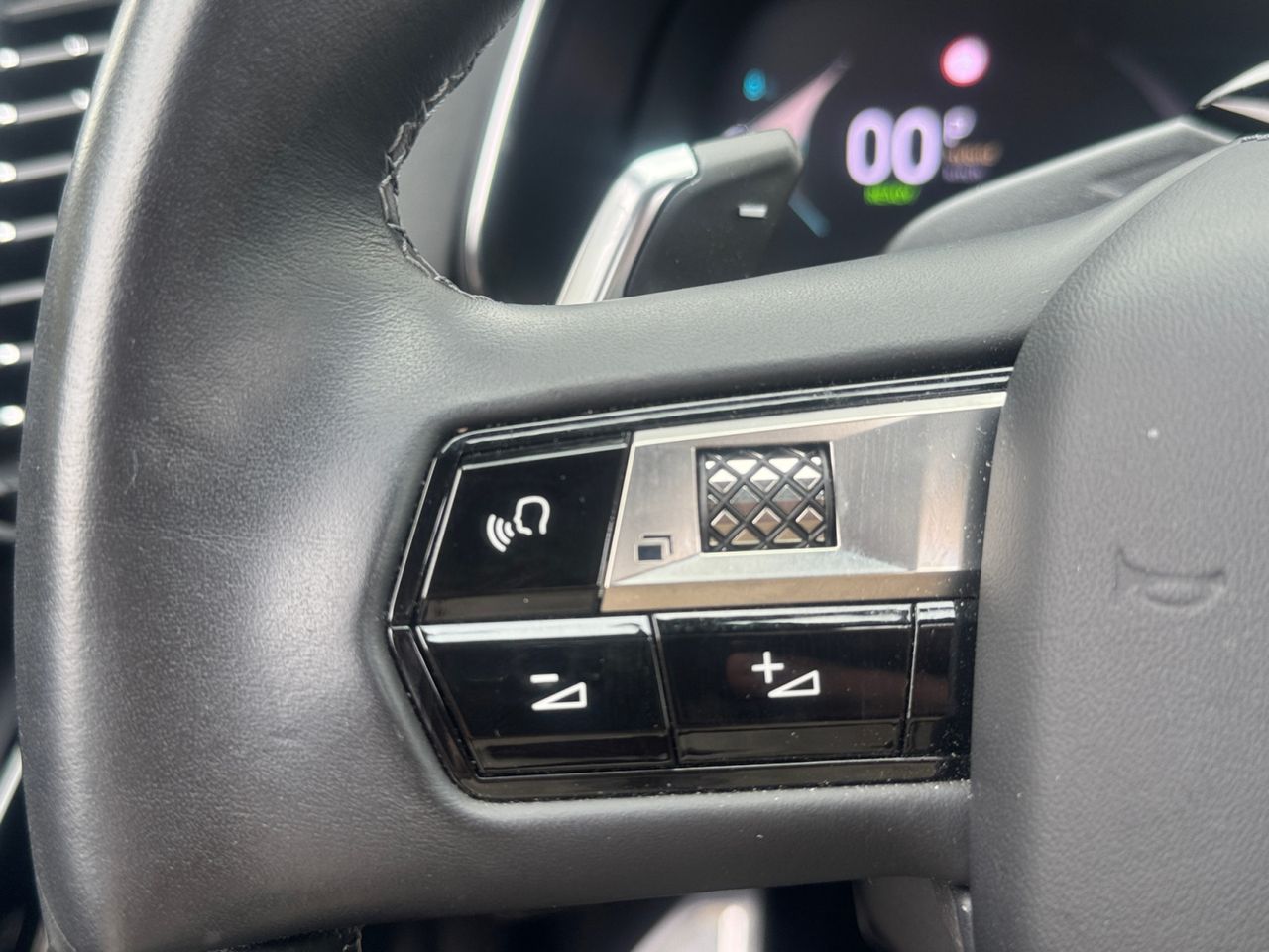 DS DS 7 E TENSE 4X4 300 LA PREMIERE - Foto 2