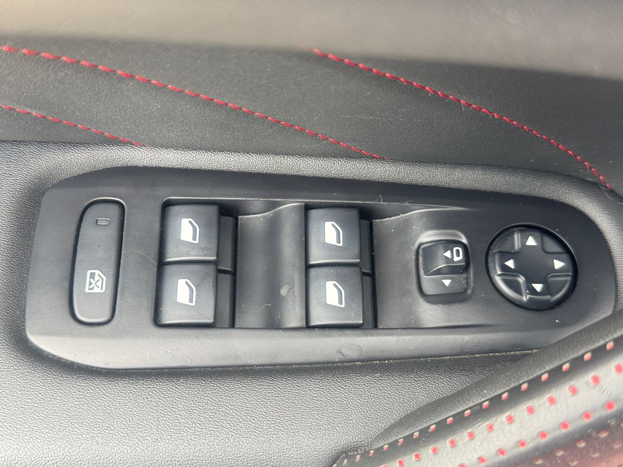 Peugeot 308 GT BLUE HDI 180 CV EAT8 - Foto 2