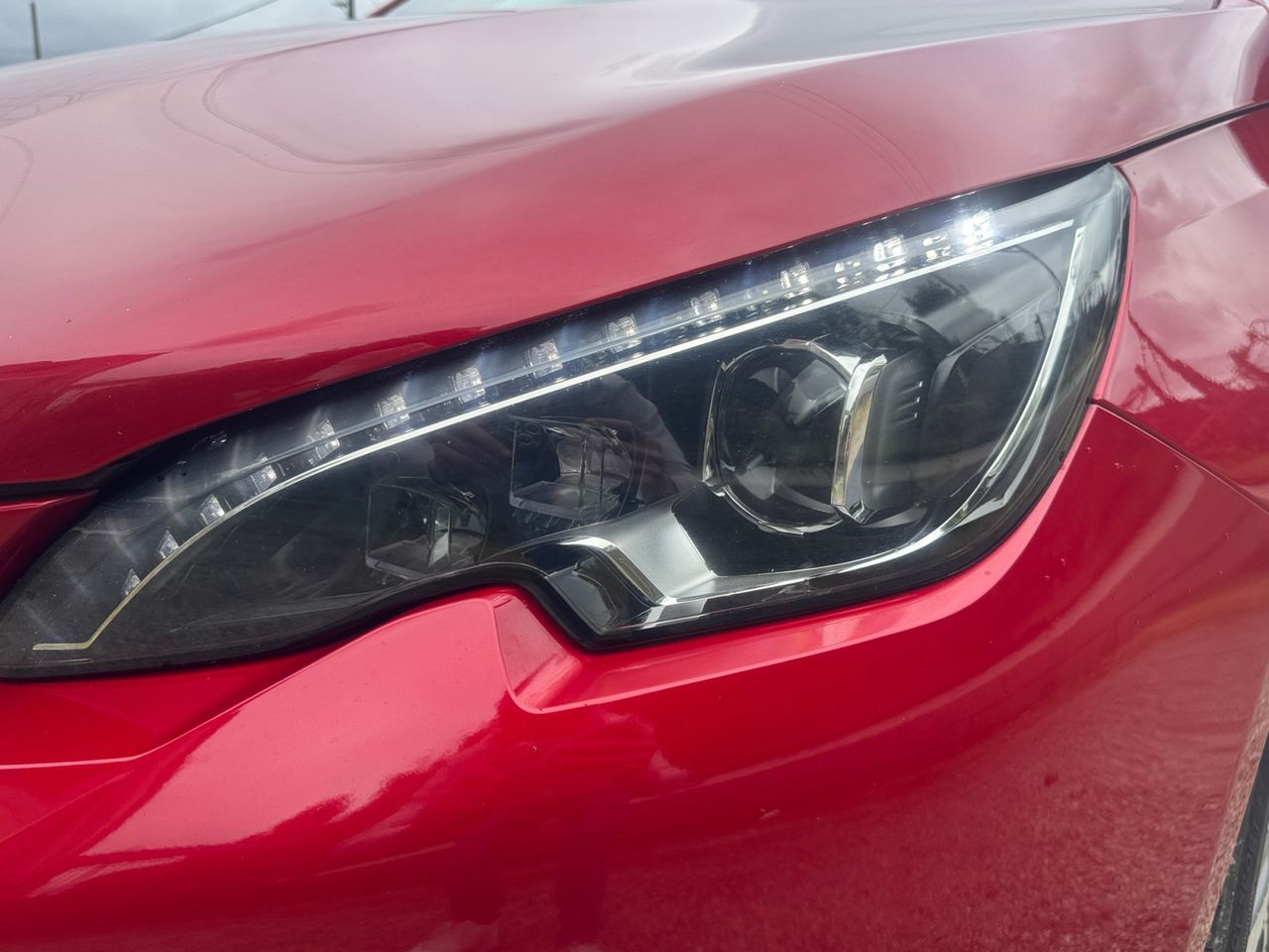 Peugeot 308 GT BLUE HDI 180 CV EAT8 - Foto 2