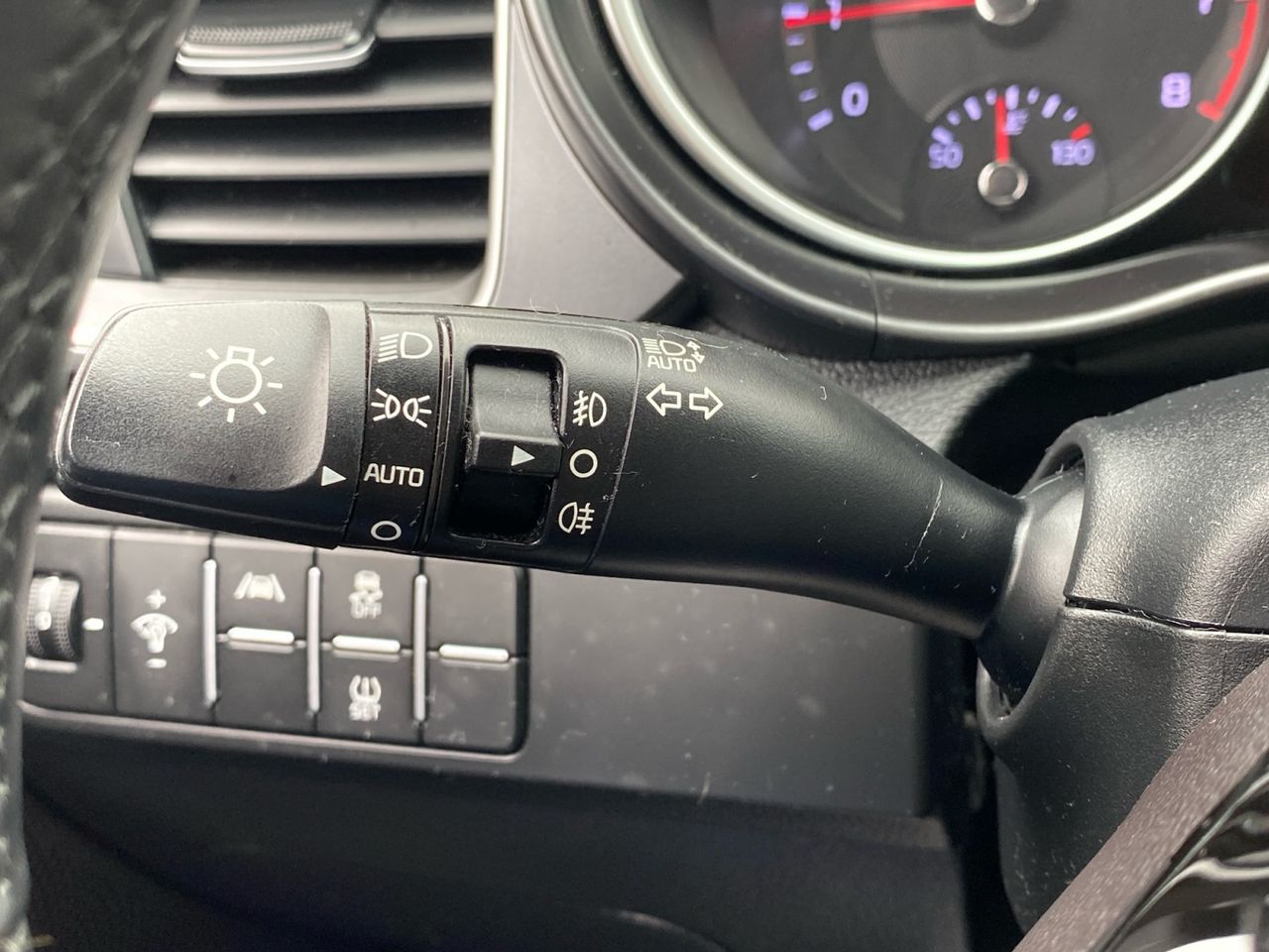 Kia Ceed 1.0 T GDI DRIVE 120 CV - Foto 2