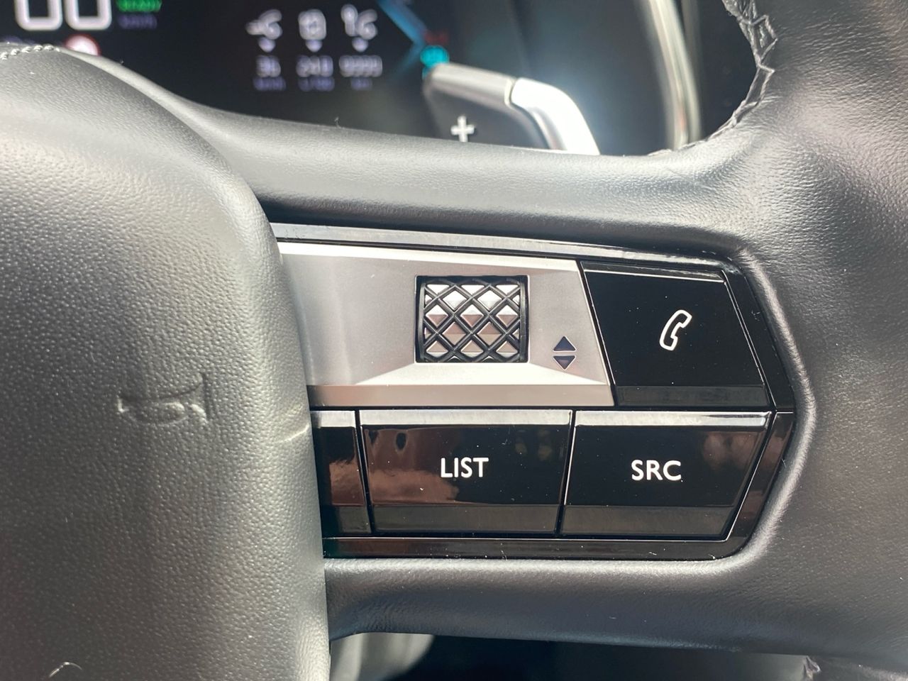 DS DS 7 Crossback E TENSE 300 4X4 LOUVRE - Foto 2