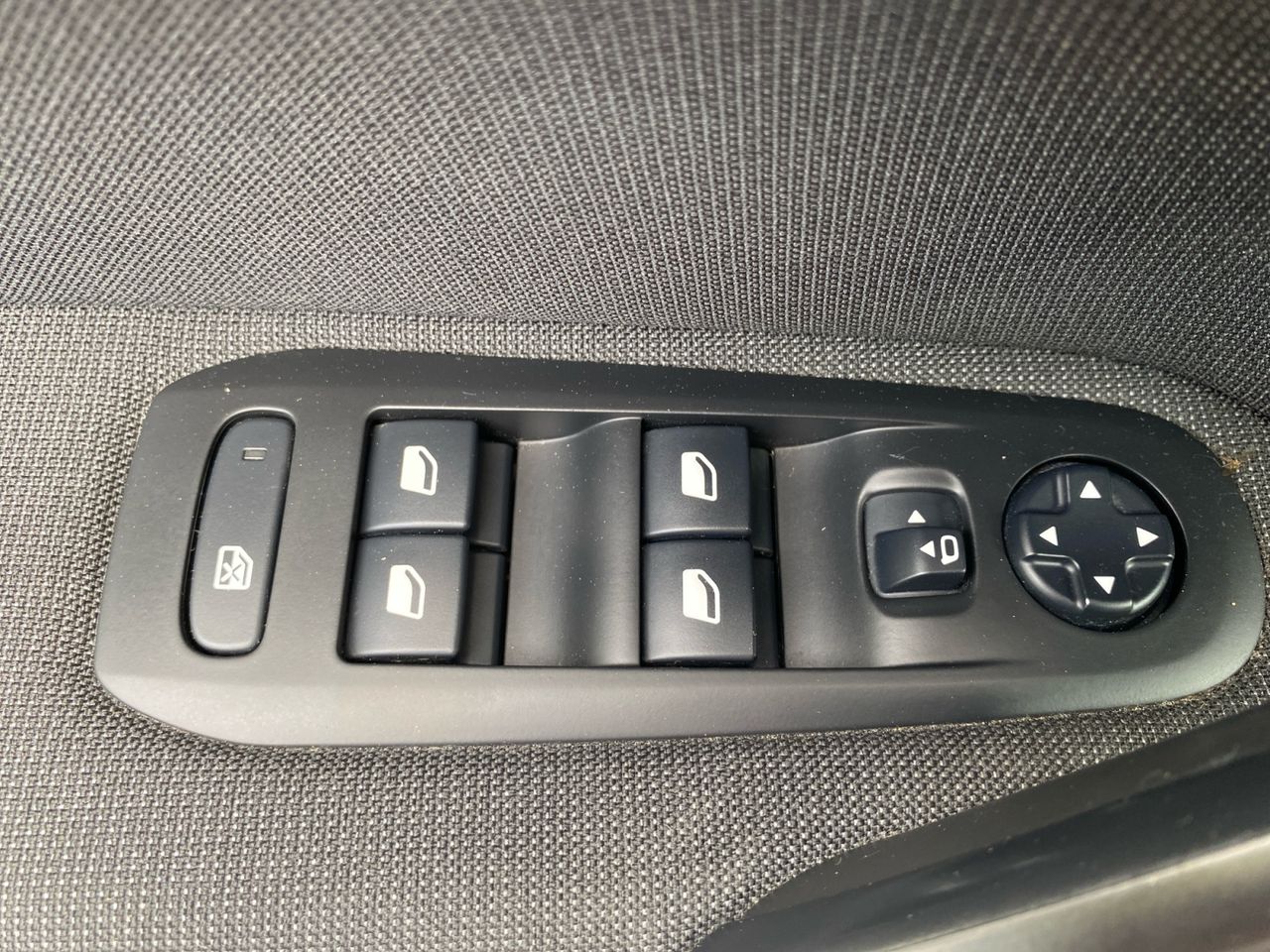 Peugeot 308 SW ALLURE PURE TECH 130 CV - Foto 2