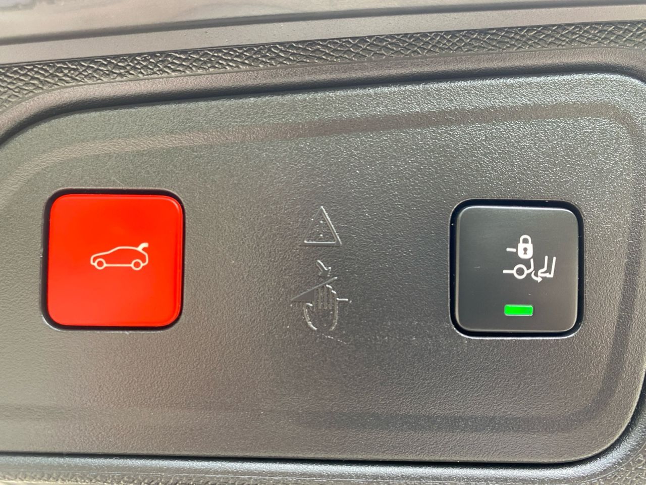 Peugeot 3008 Hybrid GT PACK HYBRID 300 e EAT8 - Foto 2