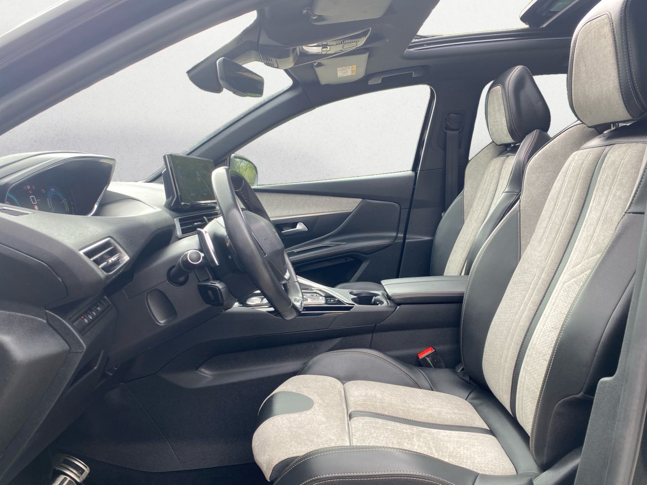 Peugeot 3008 Hybrid GT PACK HYBRID 300 e EAT8 - Foto 2