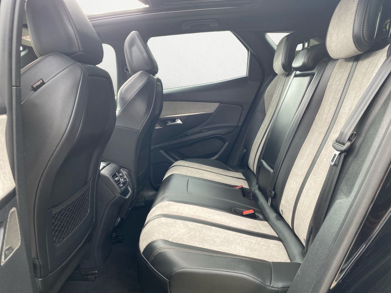 Peugeot 3008 Hybrid GT PACK HYBRID 300 e EAT8 - Foto 2