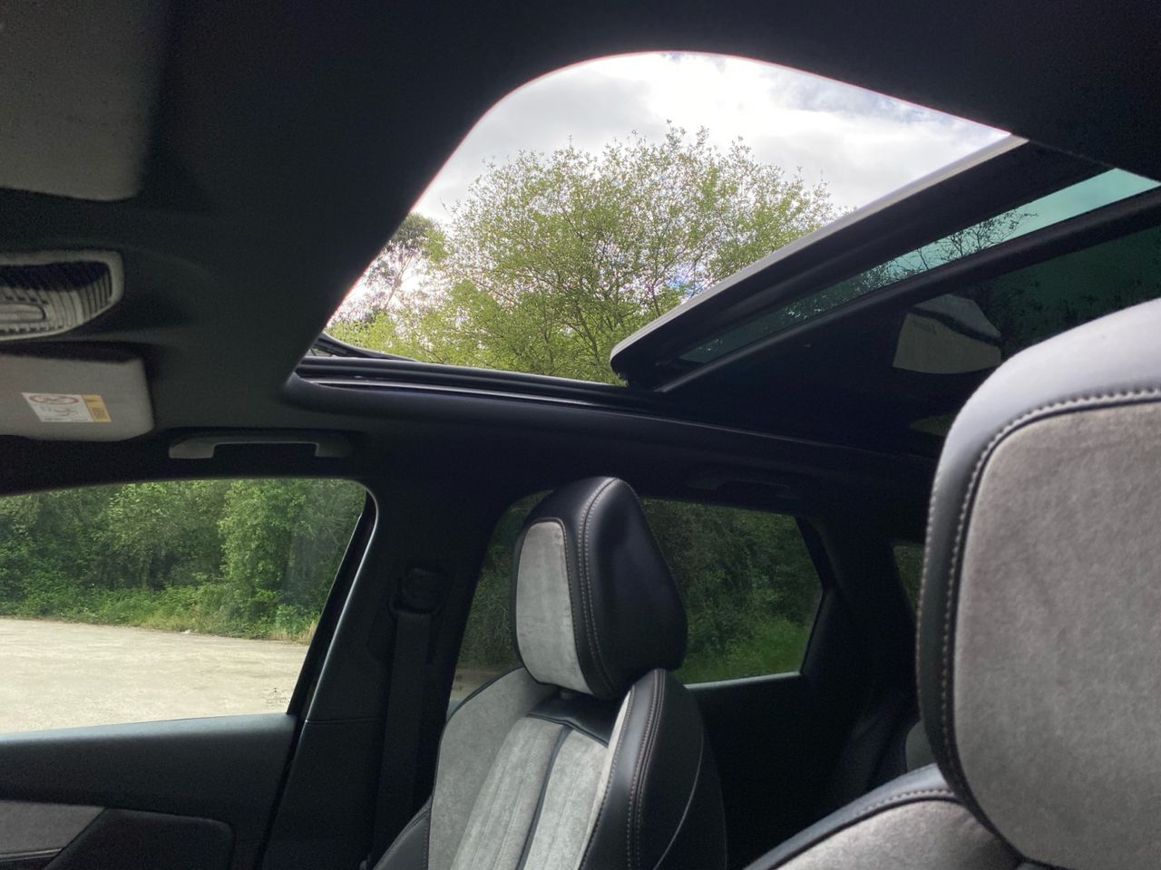 Peugeot 3008 Hybrid GT PACK HYBRID 300 e EAT8 - Foto 2