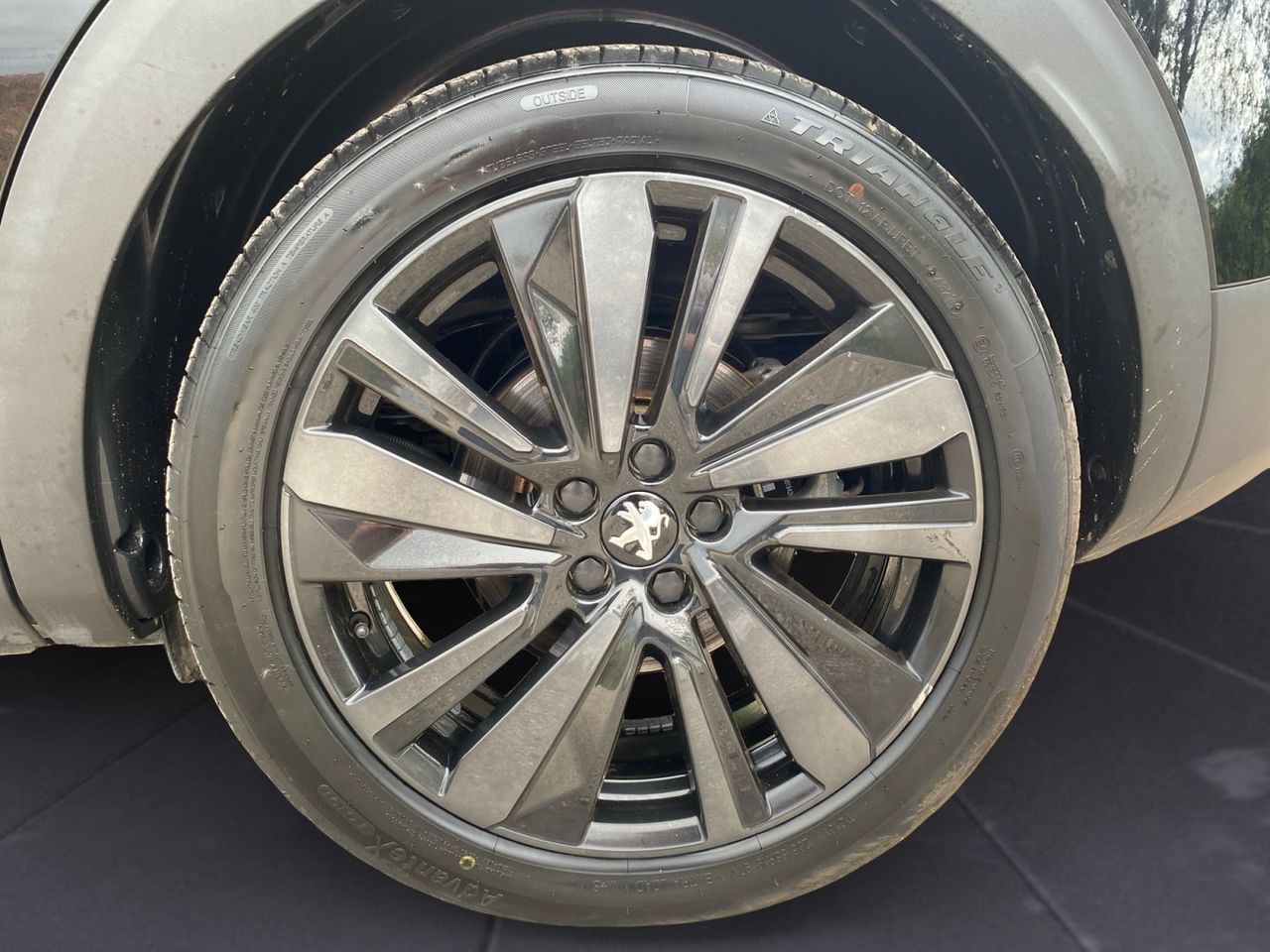 Peugeot 3008 Hybrid GT PACK HYBRID 300 e EAT8 - Foto 2