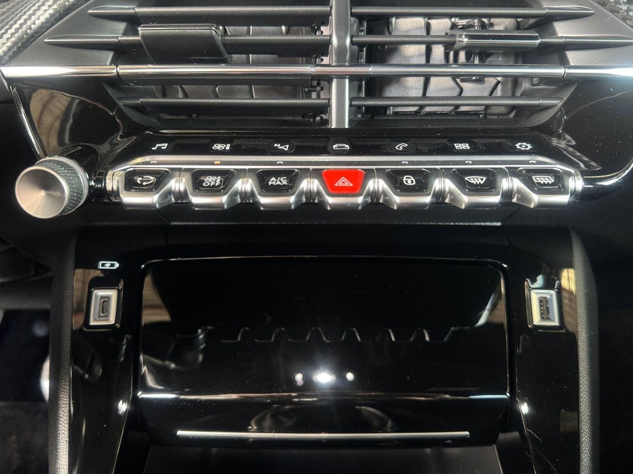 Peugeot 208 GT BLUE HDI 100 CV - Foto 2