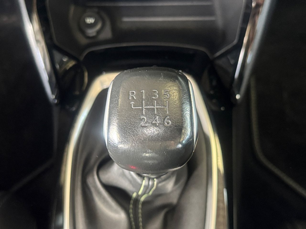 Peugeot 208 GT BLUE HDI 100 CV - Foto 2