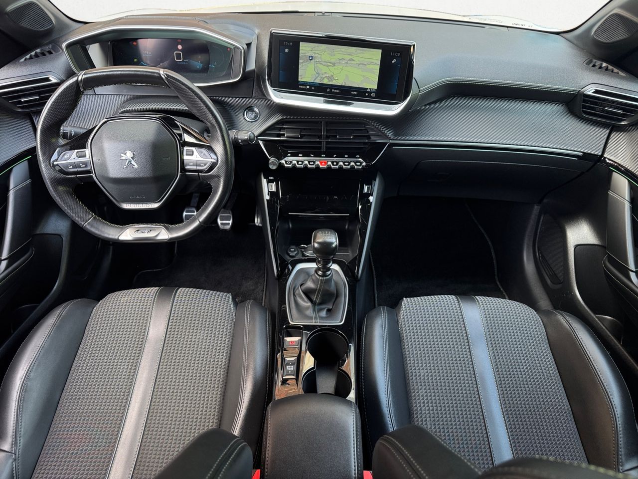 Peugeot 208 GT BLUE HDI 100 CV - Foto 2