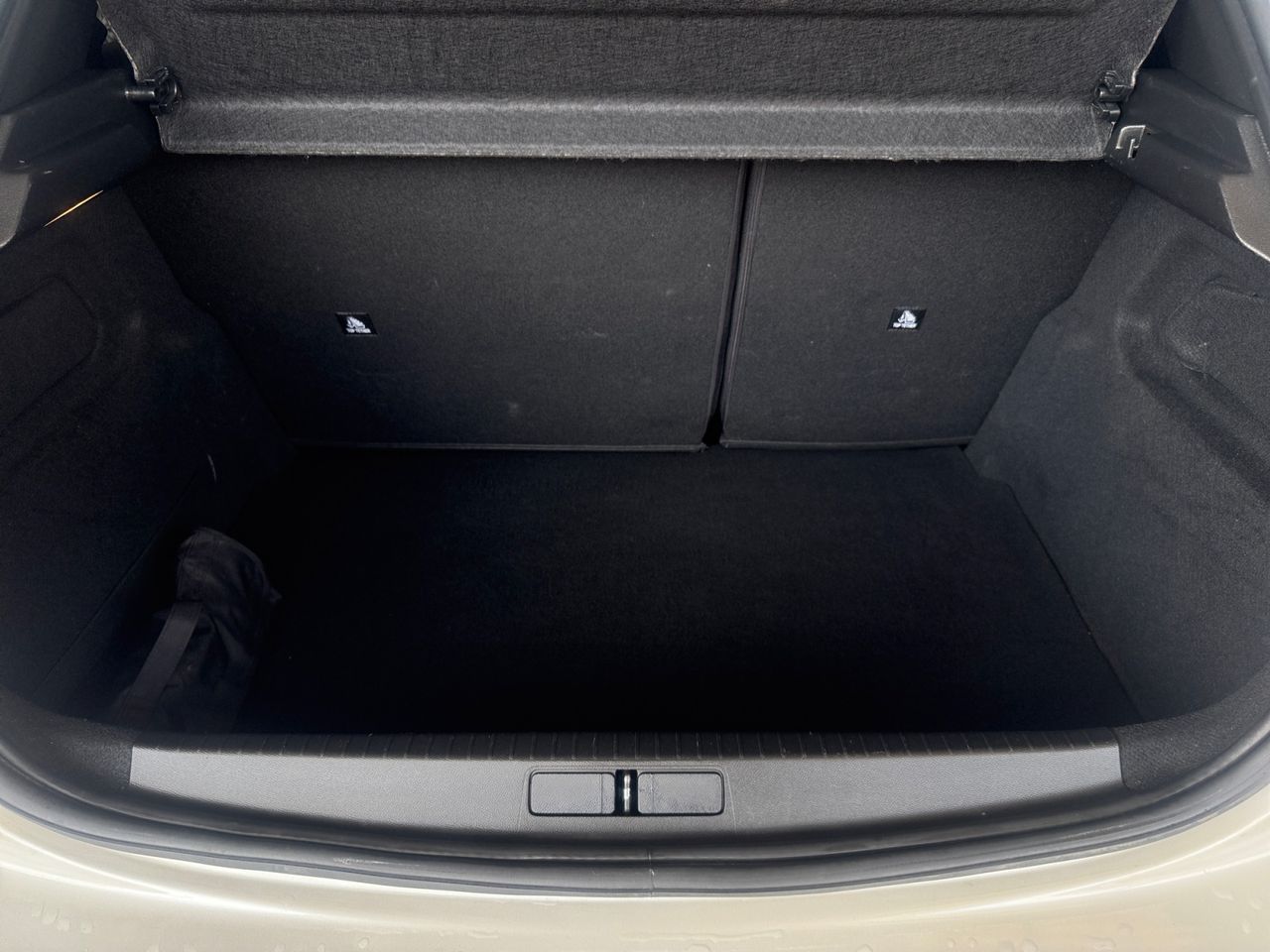 Peugeot 208 GT BLUE HDI 100 CV - Foto 2