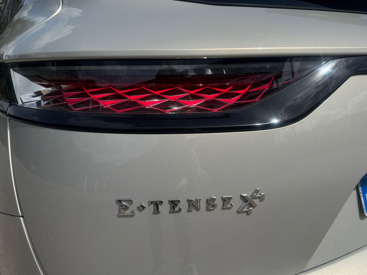 DS DS 7 Crossback E TENSE 300 4X4 LIGNE NOIRE - Foto 2