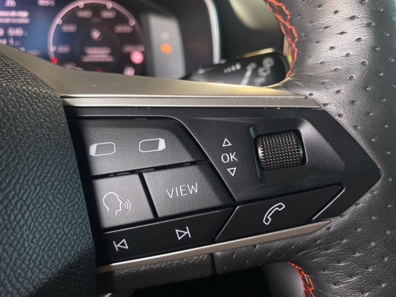 Seat Leon 1.5  eTSI FR DSG 150 CV - Foto 2