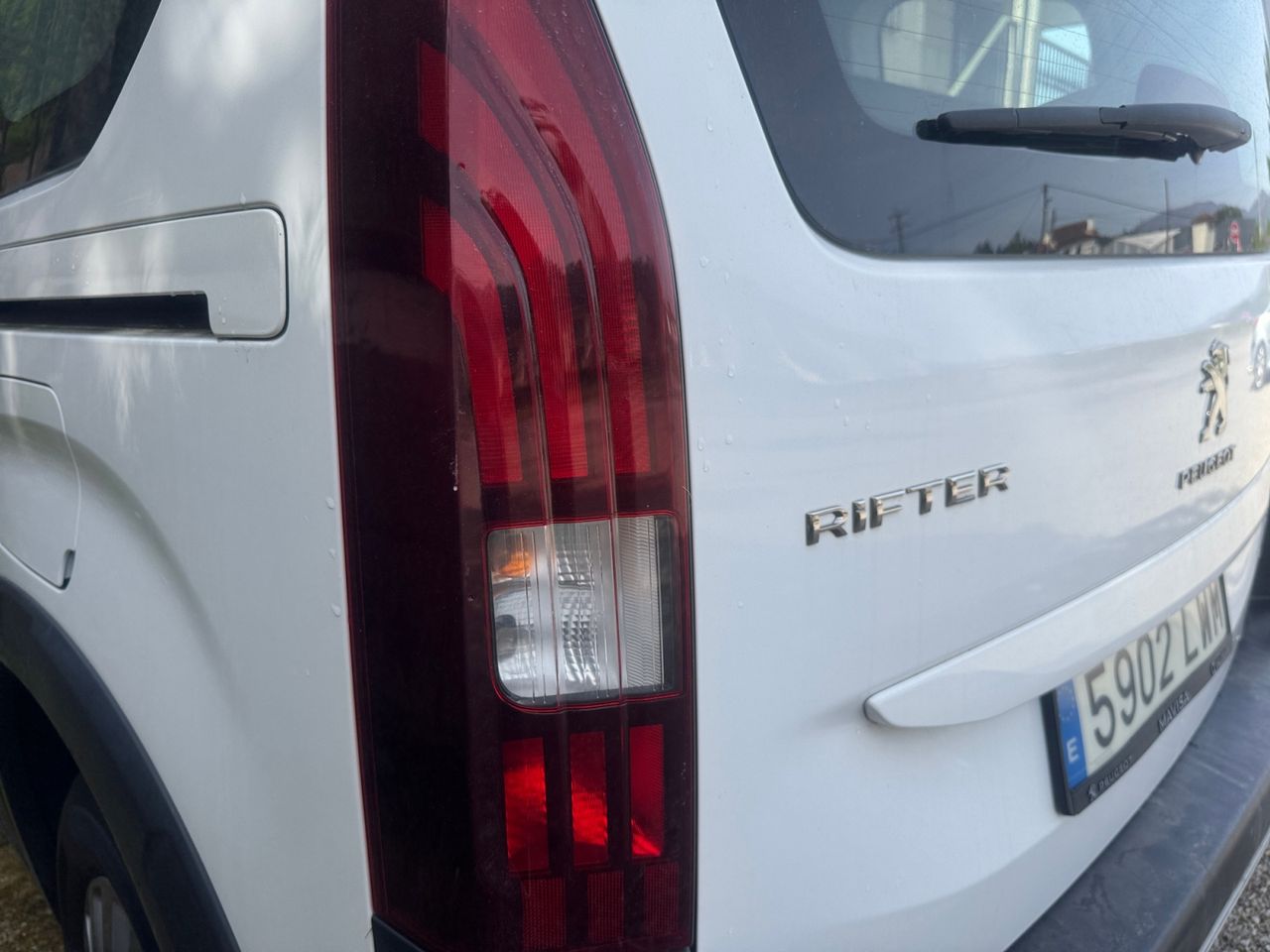 Peugeot Rifter ALLURE BUSINESS STANDARD BLUE HDI 100 CV - Foto 2