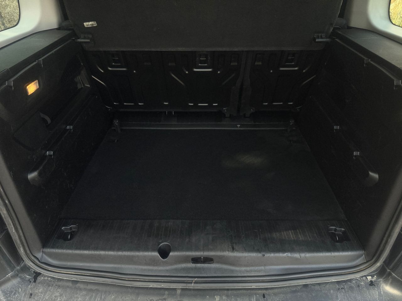 Peugeot Rifter ALLURE BUSINESS STANDARD BLUE HDI 100 CV - Foto 2