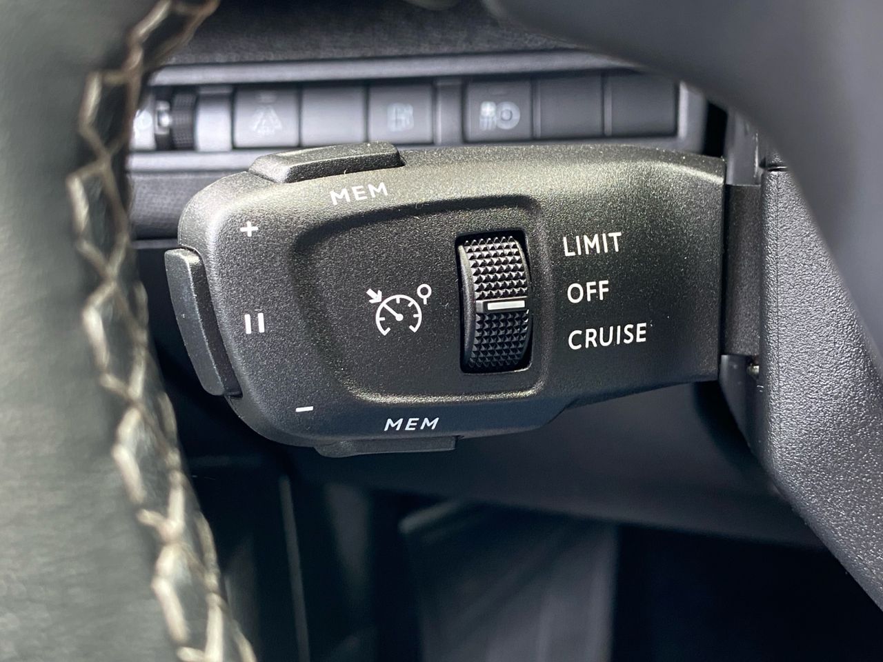 Peugeot 3008 Hybrid ALLURE PACK PLUG IN HYBRID 225 e EAT8 - Foto 2