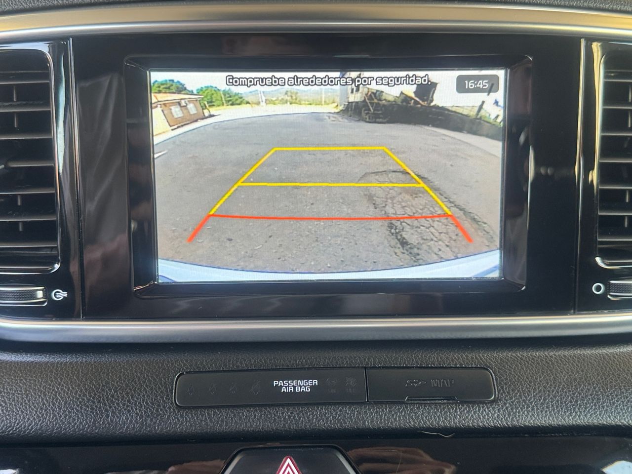 Kia Sportage 1.6 MHEV DRIVE 100 KW 136 CV 4X2 - Foto 2