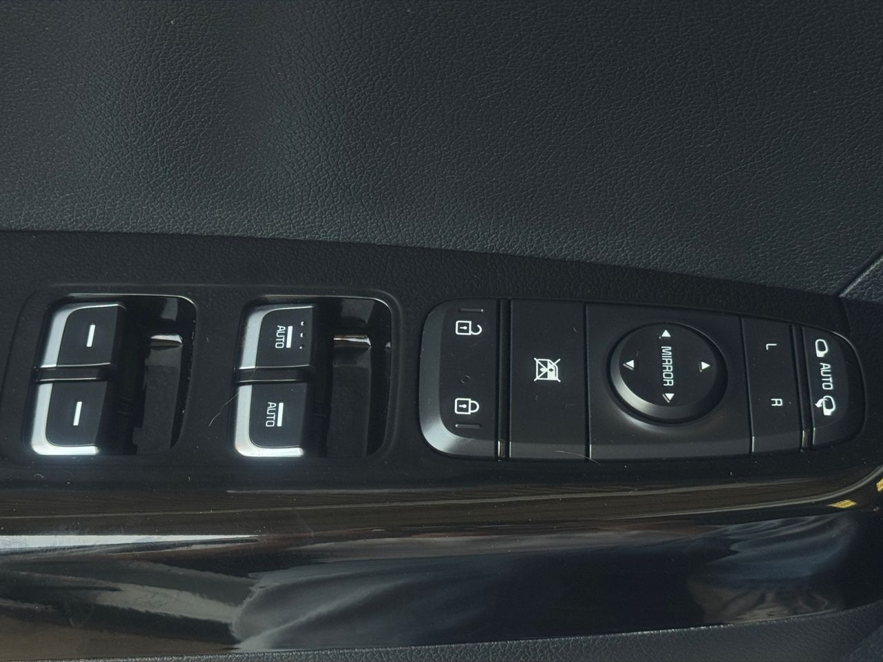 Kia Sportage 1.6 MHEV DRIVE 100 KW 136 CV 4X2 - Foto 2