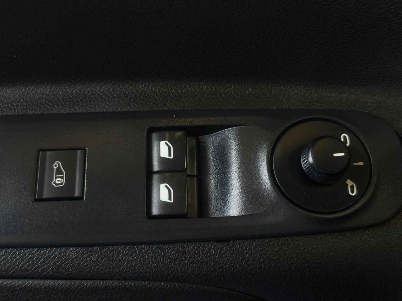 Peugeot Partner PRO STANDARD 600 KG BLUE HDI 100 CV - Foto 2