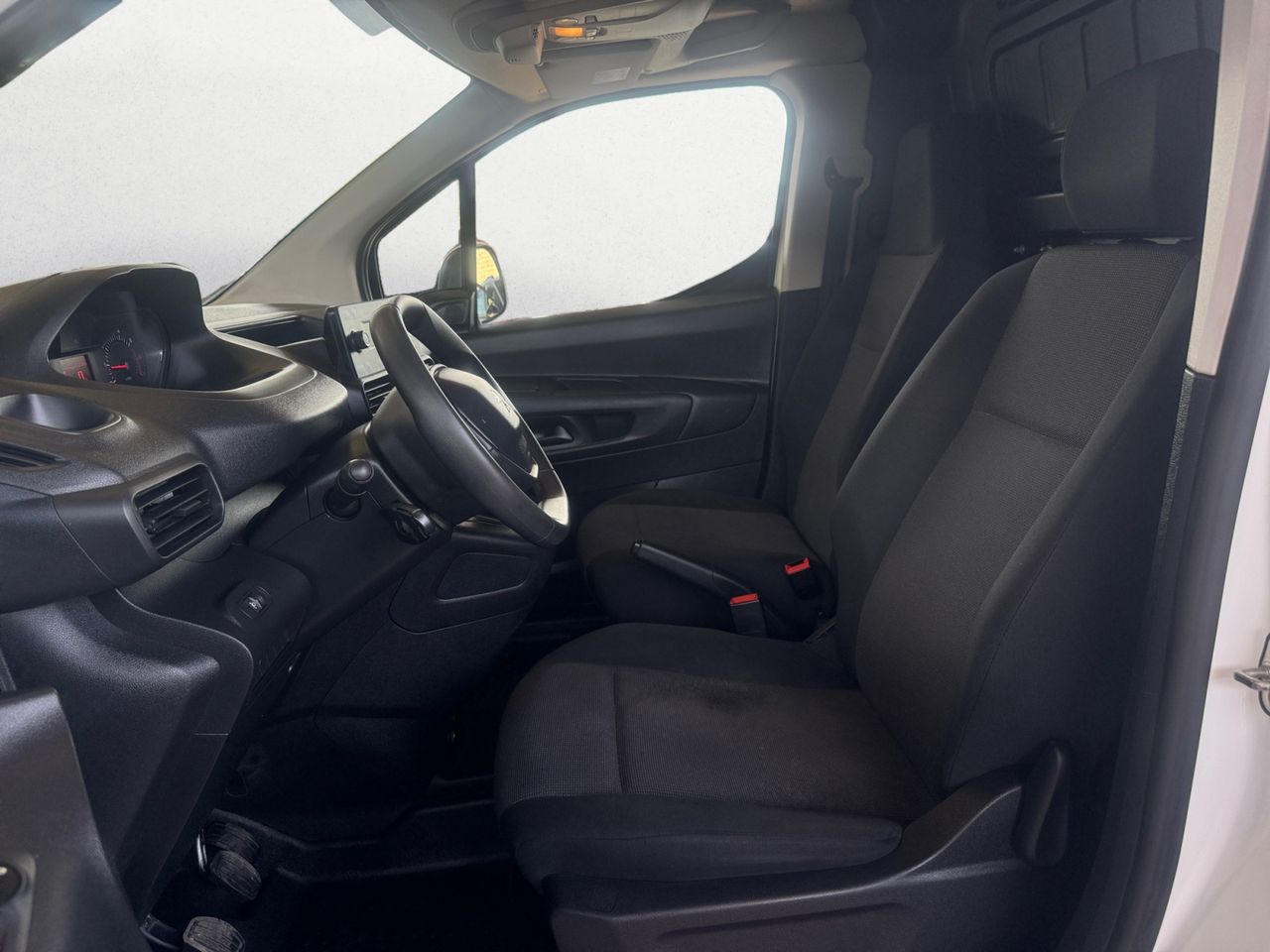 Peugeot Partner PRO STANDARD 600 KG BLUE HDI 100 CV - Foto 2