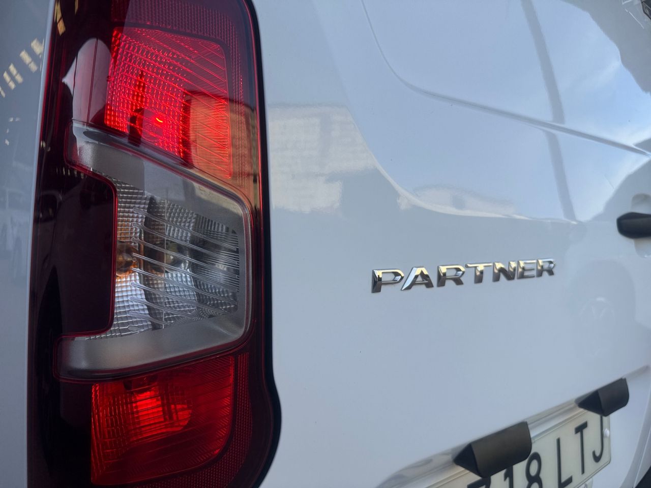 Peugeot Partner PRO STANDARD 600 KG BLUE HDI 100 CV - Foto 2