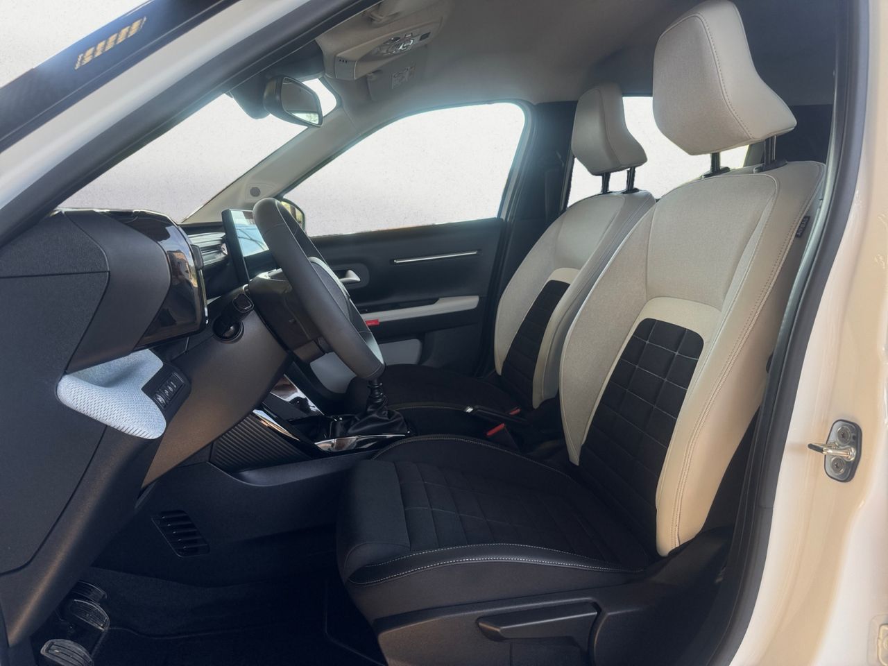 Citroën C3 TURBO 100 S&S 6V MAX - Foto 2