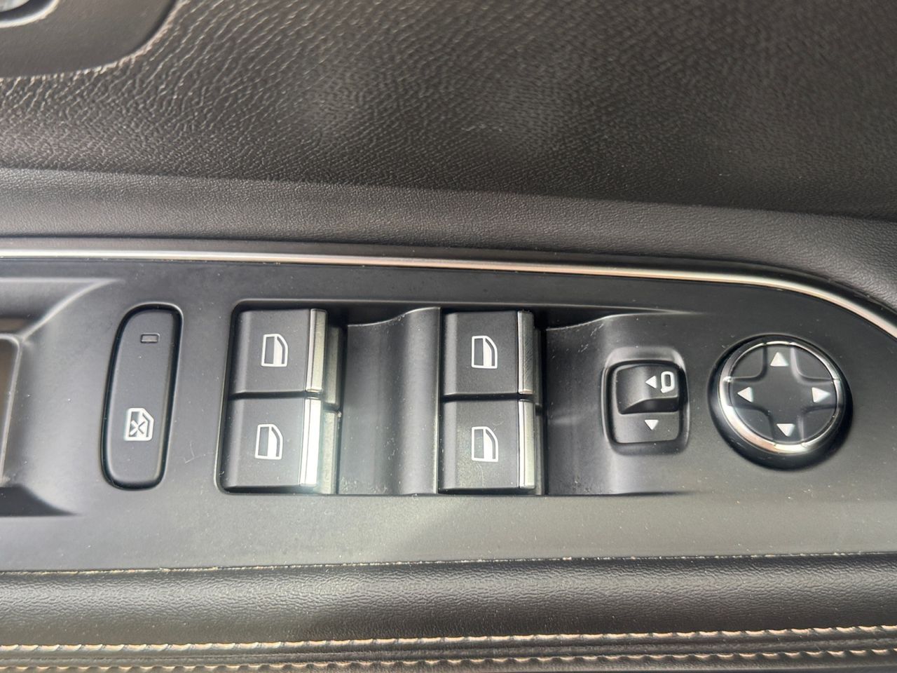 Peugeot 5008 GT BLUE HDI130 CV EAT8 - Foto 2