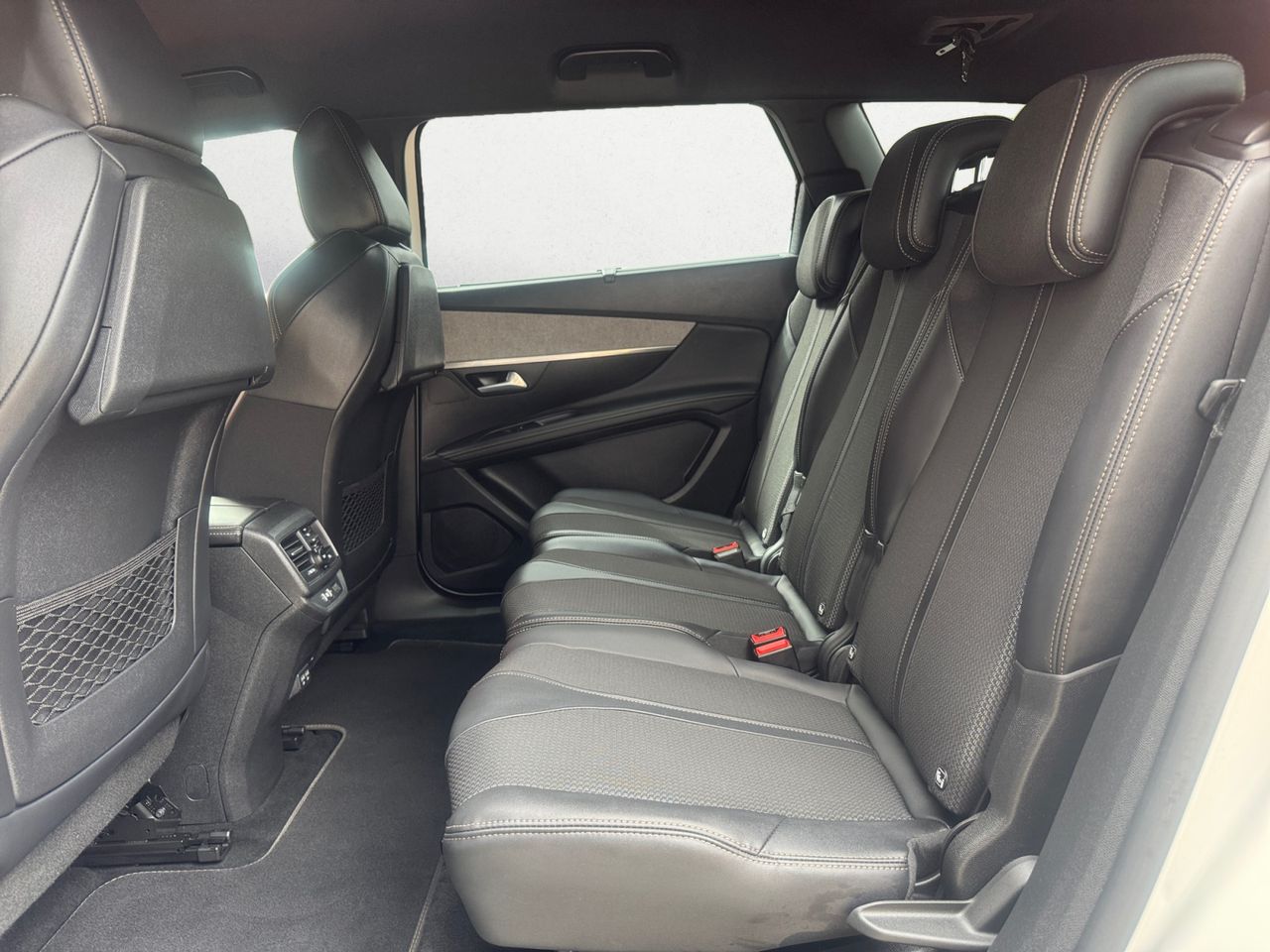 Peugeot 5008 GT BLUE HDI130 CV EAT8 - Foto 2