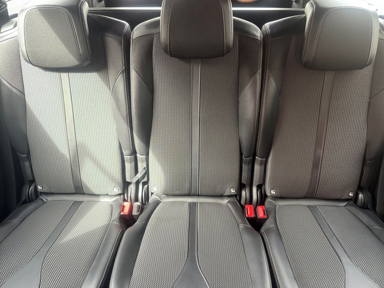 Peugeot 5008 GT BLUE HDI130 CV EAT8 - Foto 2