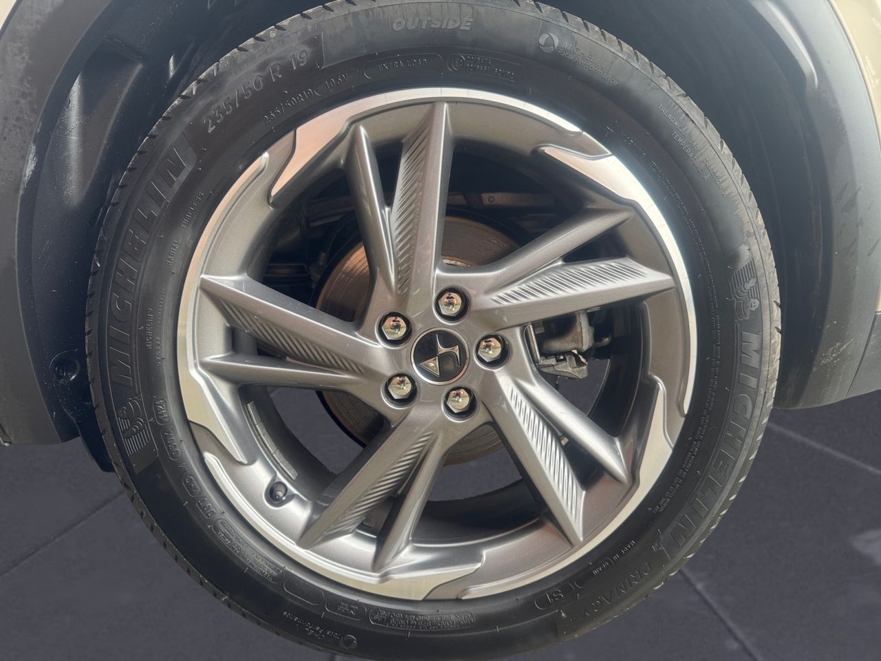 DS DS 7 Crossback E TENSE 225 LIGNE NOIRE - Foto 2