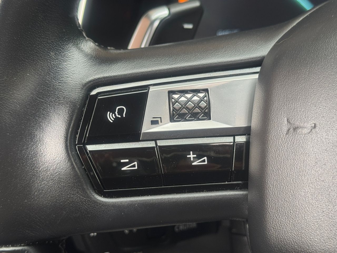 DS DS 7 Crossback E TENSE 225 LIGNE NOIRE - Foto 2