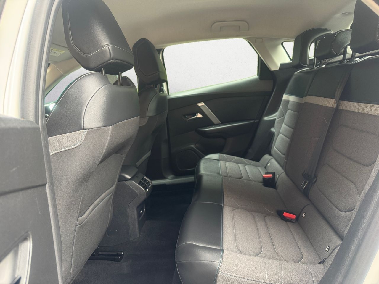 Citroën C4 BLUE HDI 130 CV EAT8 FEEL PACK - Foto 2