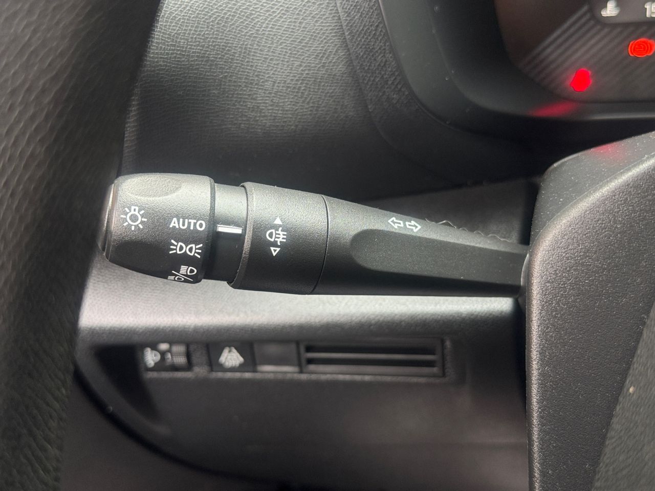 Citroën C4 BLUE HDI 110 CV LIVE PACK - Foto 2