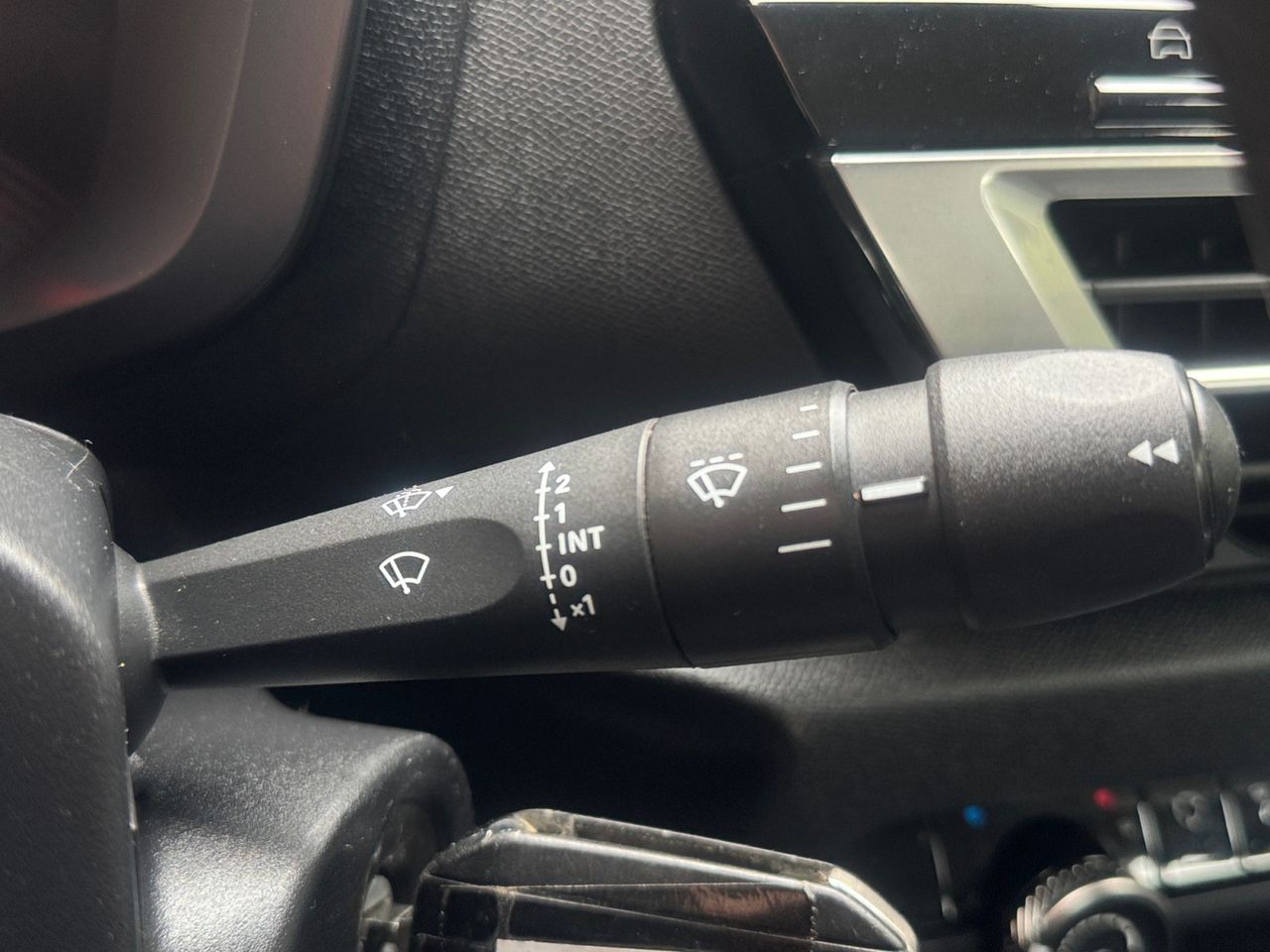 Citroën C4 BLUE HDI 110 CV LIVE PACK - Foto 2