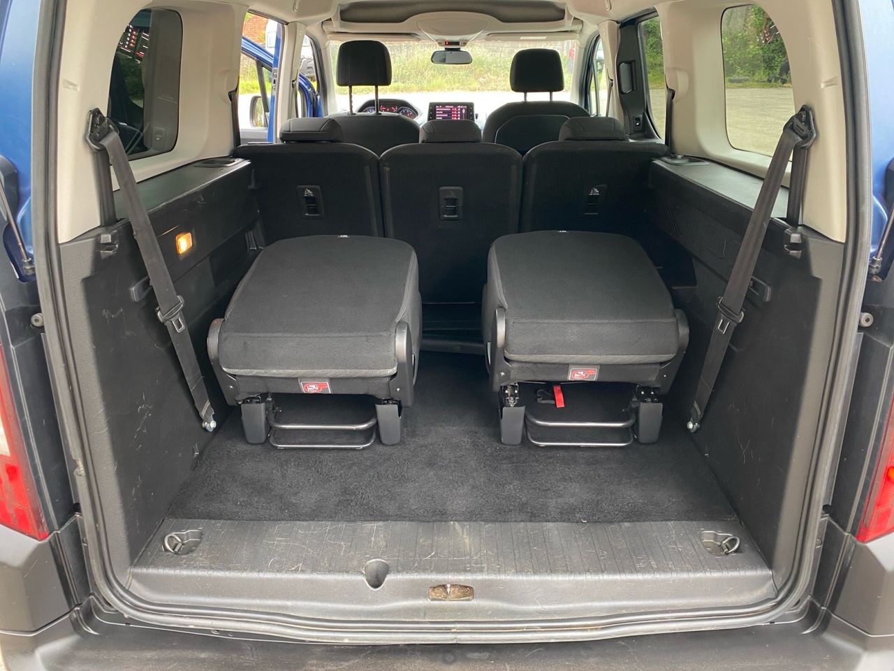 Peugeot Rifter ALLURE PACK BLUE HDI 130 CV - Foto 2