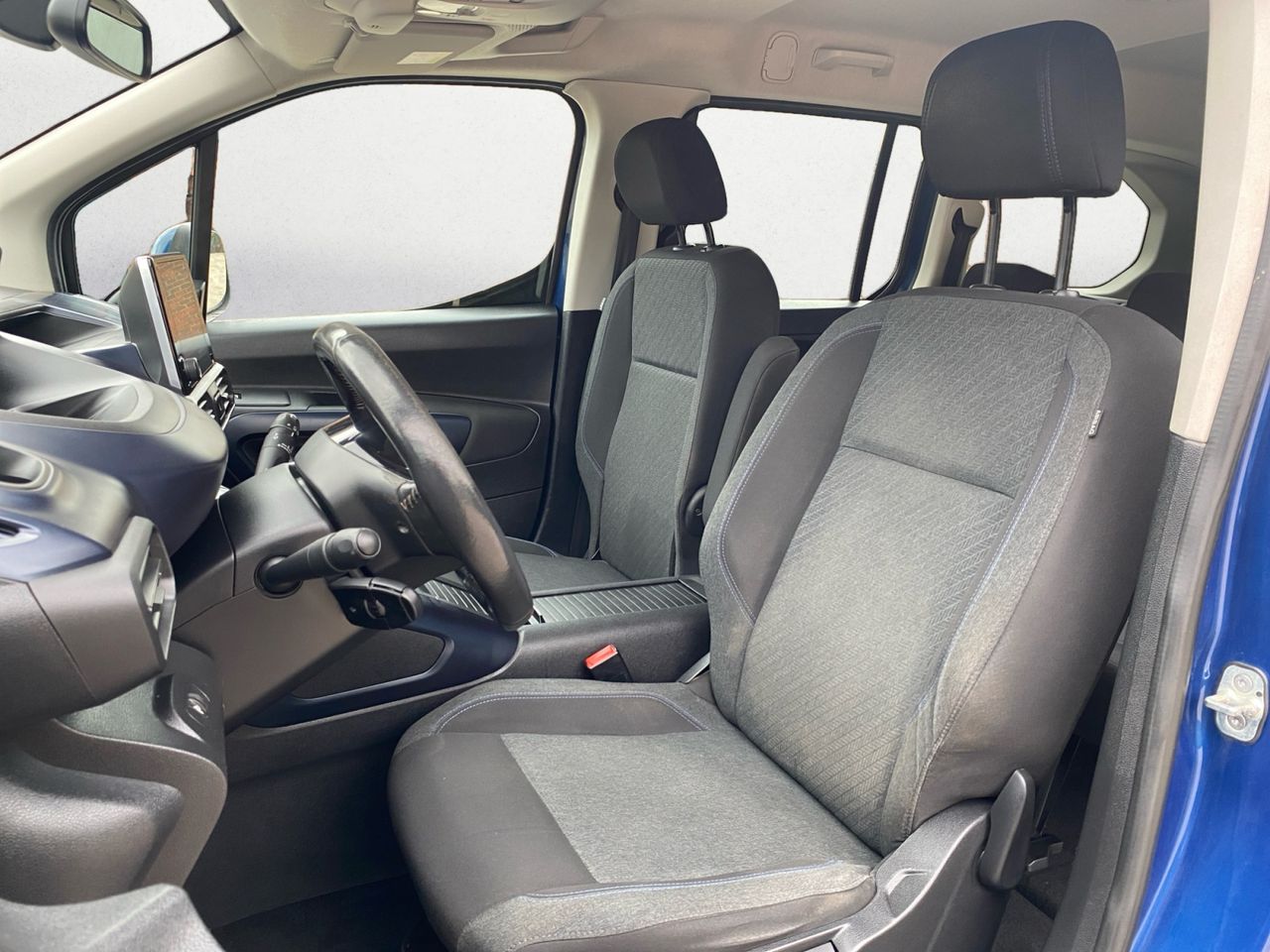 Peugeot Rifter ALLURE PACK BLUE HDI 130 CV - Foto 2