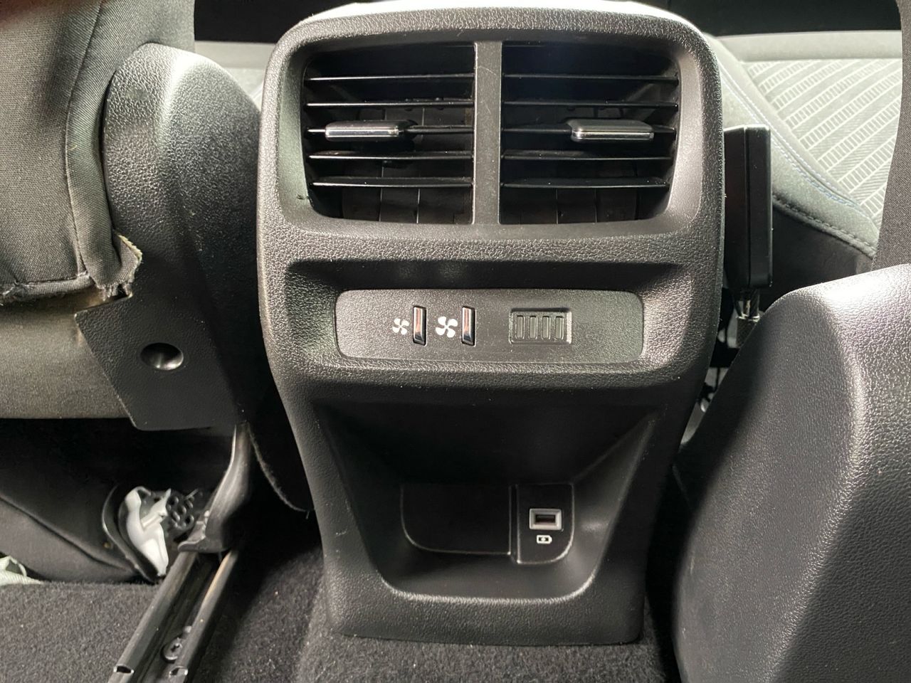 Peugeot Rifter ALLURE PACK BLUE HDI 130 CV - Foto 2