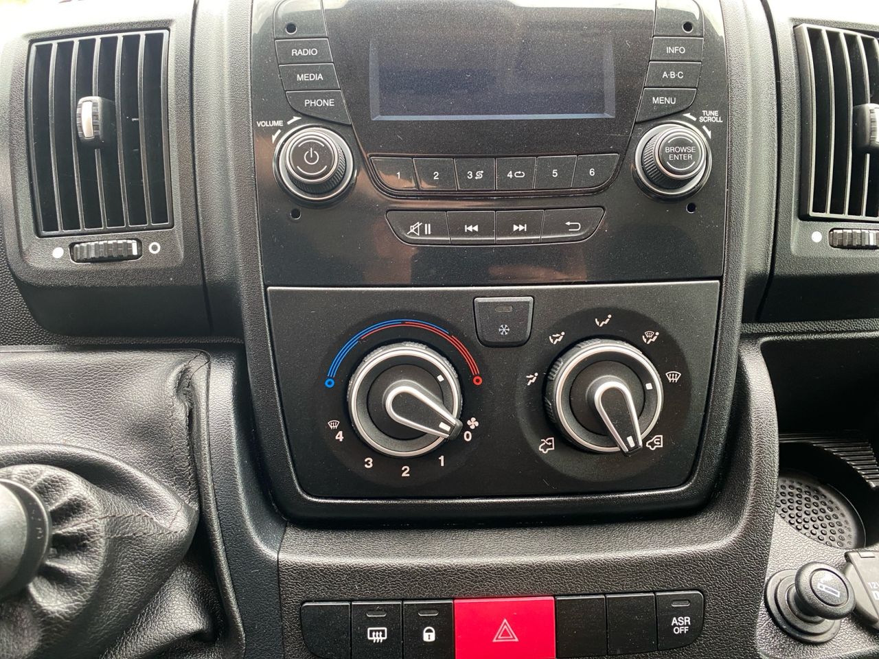 Peugeot Boxer FG 333 L2 H2 BLUE HDI 140 CV - Foto 2