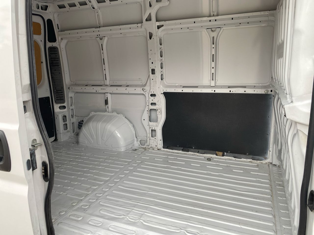 Peugeot Boxer FG 333 L2 H2 BLUE HDI 140 CV - Foto 2