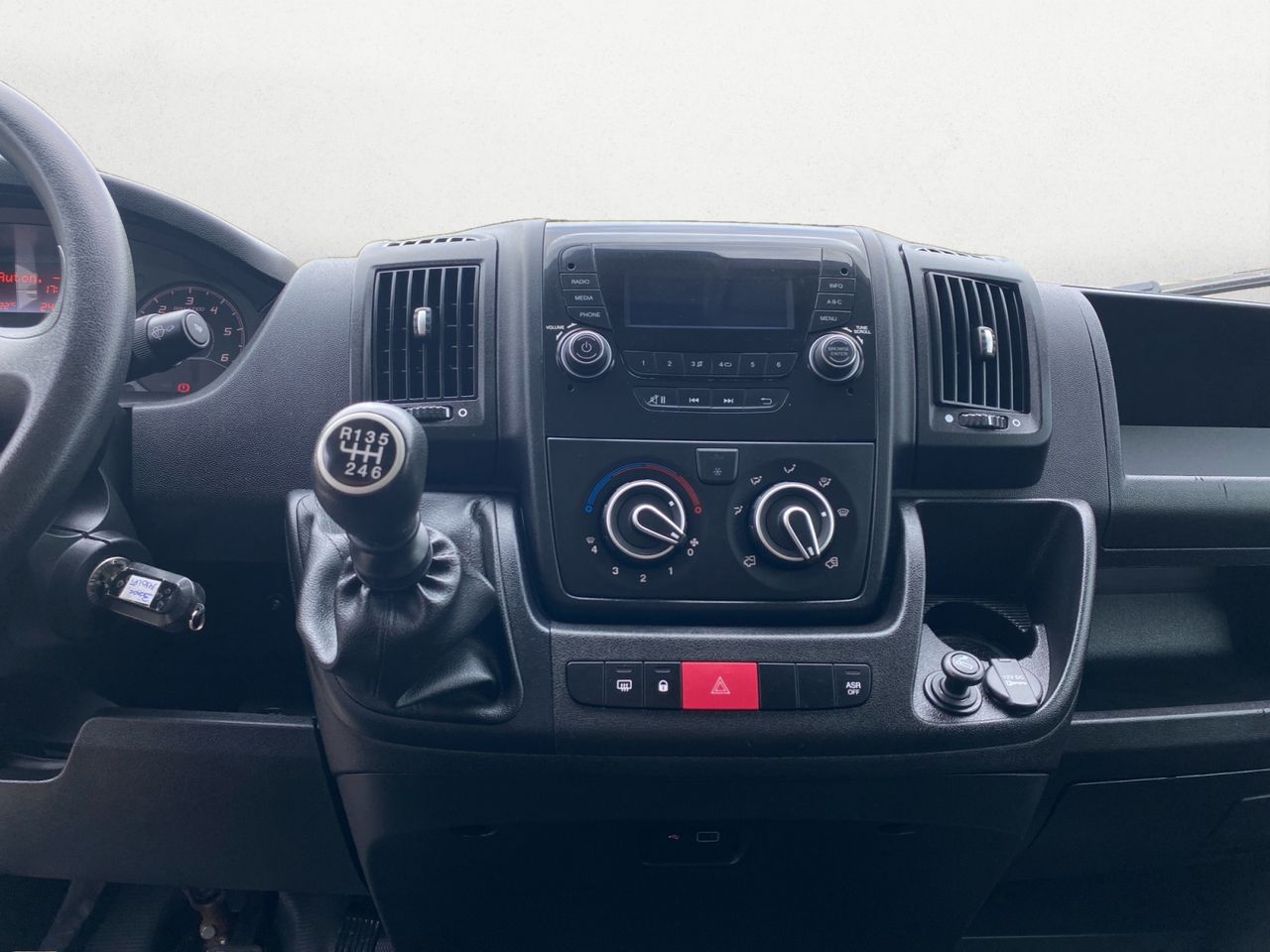 Peugeot Boxer FG 333 L2 H2 BLUE HDI 140 CV - Foto 2